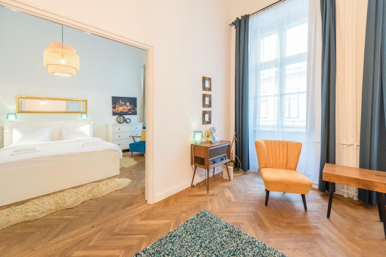 Oasis Apartments - Liberty Square Budapest Extérieur photo