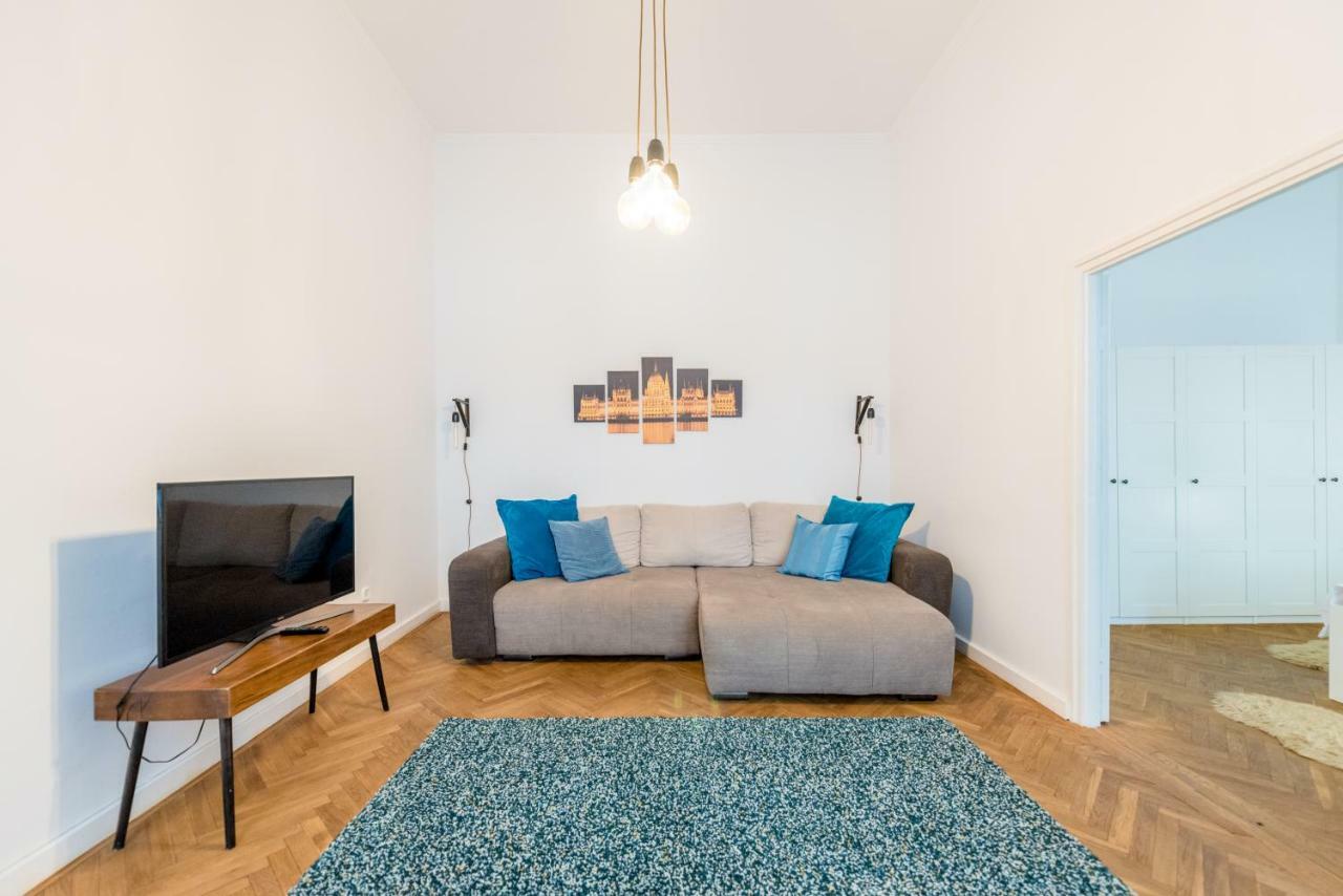 Oasis Apartments - Liberty Square Budapest Extérieur photo